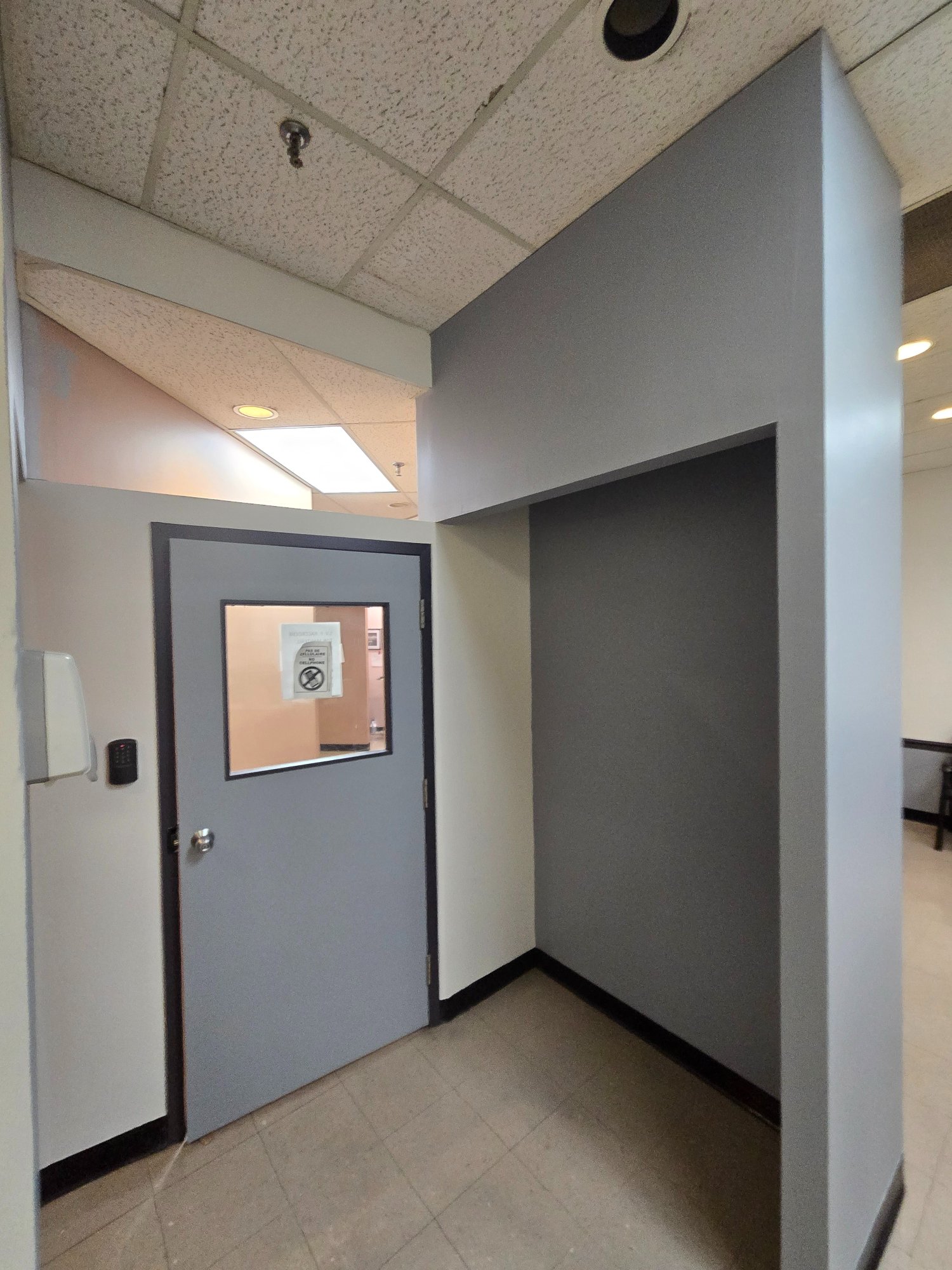 Après — Clinique dentaire — Section couloir — Montréal